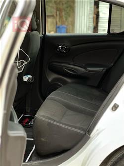 نيسان فيرسا